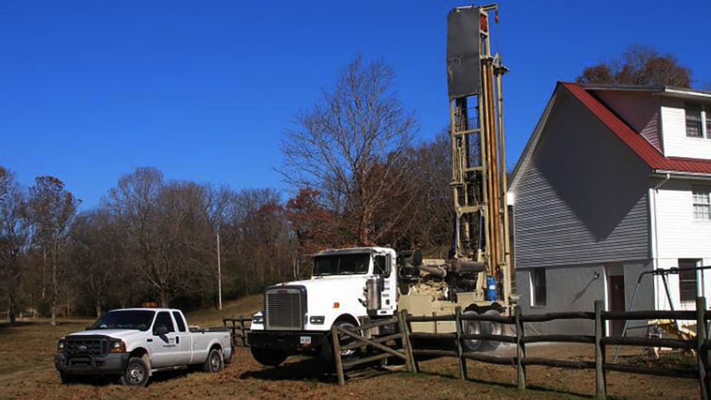 Jackson Enterprises, Inc.  -  well drilling contractor